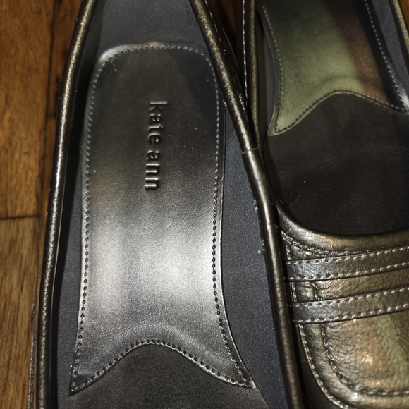 Kate Ann Gray Low-heeled Closed Square-toe Style Shoe 8 - Picture 8 of 15